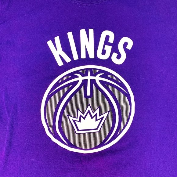 NBA Sacramento Kings Mens Purple T-Shirt Size M - Picture 4 of 6